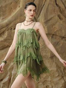 Arave Women's Solid Color Lace Patchwork Multi-Layer Spaghetti Strap Mid-Length Dress - Green - View 8