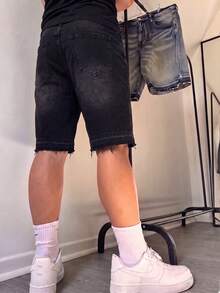 Manfinity Roughcore Men's Casual Pocketed Button Denim Shorts, Versatile For Daily Wear - Black - View 2