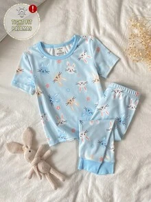SHEIN 贴身兔子卡通睡衣套装，适合女宝宝，短袖上衣和长裤，面料柔软舒适，适合春夏居家穿着。 - 淺藍色 - 查看 2