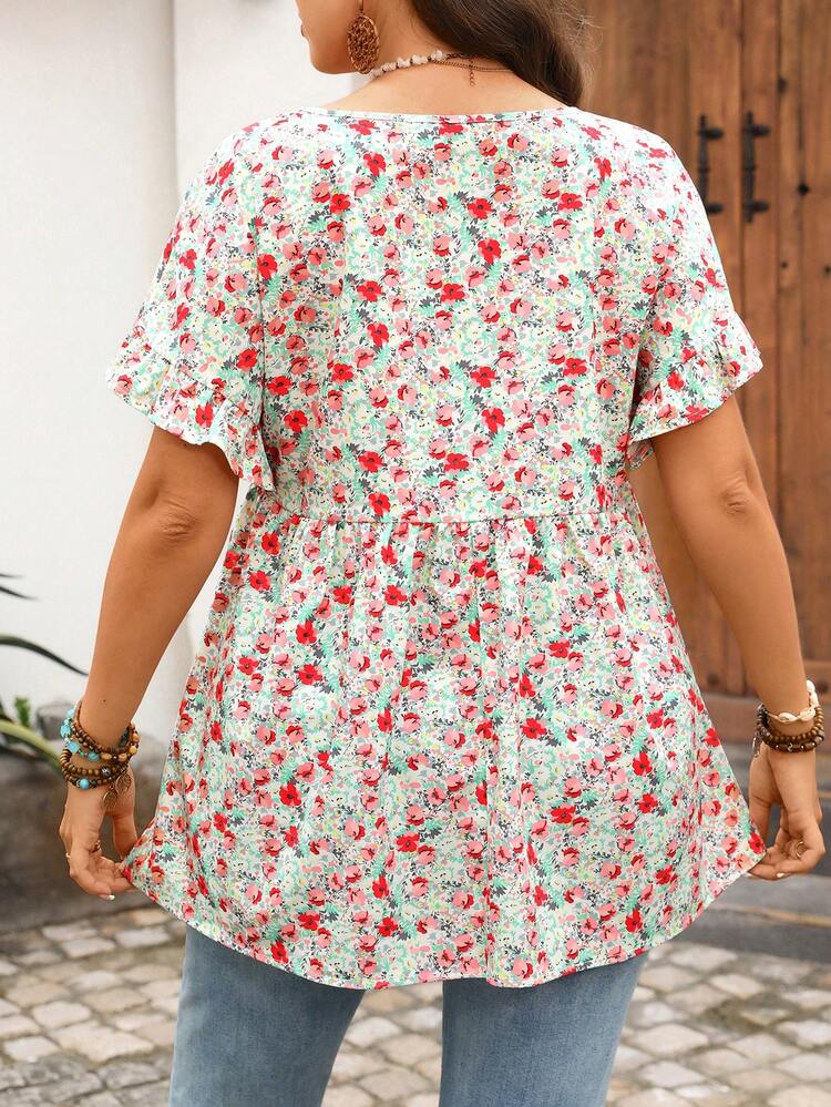 Plus Size Floral Print Round Neck Short Sleeve Shirt