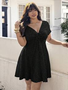 SHEIN EZwear 加大码黑色纹理前抽绳短袖休闲连衣裙，夏季 - 黑色 - 查看 7