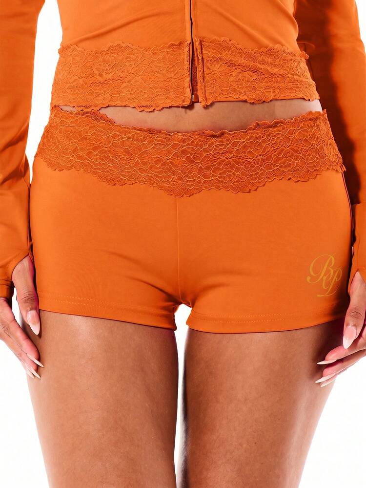 BABYPHAT Shorts mit hoher Taille aus Jersey mit Spitzenkante und goldenem Schriftzug-Logo-Detail