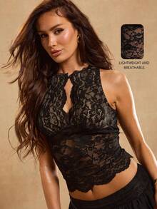 SHEIN Glamour Blusa de mujer con cuello en V, sin mangas, con encaje elástico negro, recorte de encaje y estampado de colocación, blusa versátil y sexy para festivales de música de moda - Negro - Ver 1
