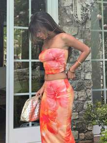 Ronhire Ensemble élégant de style vacances pour femmes, imprimé tie-dye hibiscus hawaïen, ensemble 2 pièces avec top bandeau et jupe, style vacances d'été - Orange - Voir 4