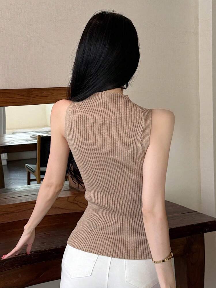 Spring & Summer Hollow Out Twist Knot Mock Neck Sleeveless Fitted Knit Tank Top With Metal Buckle, Women