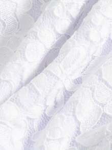 ROMWE Kawaii Bộ đồ bơi nữ phong cách Bohemian, áo hai dây ren trắng, quần short xếp tầng bèo nhún, thắt eo dây đen, phong cách Boho cho kỳ nghỉ bãi biển tiệc hồ bơi quyến rũ, mùa xuân lễ Phục sinh - trắng - Xem 4