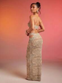 Hauture Halter Neck Dramatic Plunge Neck Printed Mesh Dress With Gold Metal Hardware Detail - Multicolor - View 2