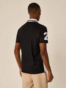 Tonviero Camisa polo con cuello y estampado minimalista para hombre - Multicolor - Ver 2