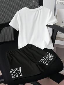 TOM & JERRY X SHEIN Bộ đồ mùa hè cho bé trai, gồm áo thun ngắn tay cổ tròn in chữ và hoạt hình, và quần short. - trắng - Xem 2