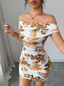 SHEIN PETITE Summer New Off-Shoulder Ruched Mini Dress, Floral Sexy Vacation Mini Dress, Suitable For Commuting, Dating, Party ,Petite Women - Yellow - View 3