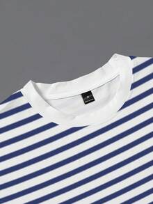 Manfinity RSRT Men's Fitted Striped Print Crew Neck Short Sleeve T-Shirt And White Drawstring Waist Shorts Casual Suit - Multicolor - View 3