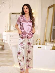 LuxeNights Conjunto de pijama de mujer con pantalones cortos, manga corta, botones, estampado exquisito y combinación de colores de satén de alta gama - Morado - Ver 6