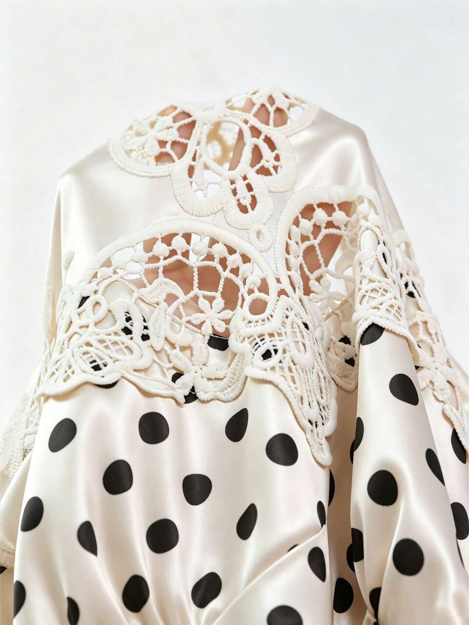Plus Size Round Neck Short Sleeve Lace Patchwork Polka Dot Elegant Summer Dress,Summer Outfits,Vacation Outfits Women,Polka Dots,Lace Patchwork