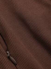 DAZY Áo thun Raglan tay dài họa tiết chữ vá dành cho nữ, Quần áo mùa thu cổ lọ dành cho nữ - Cà phê nâu - Xem 5