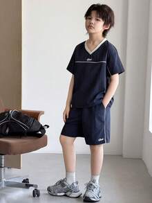 DAZY 青少年男孩V領寬鬆撞色短袖上衣與短褲套裝，夏季男孩襯衫套裝 - 藏蓝色 - 查看 1