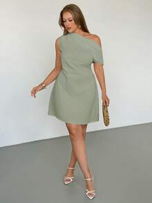 Auralis Plus Size Solid Color Minimalist Asymmetrical Shoulder Dress - Mint Green - View 6