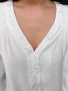 K-Vae Blus Wanita Gaya Korea Kasual Dasar Longgar Sehari-hari Serbaguna Model Golf dengan Ruffle, Leher V, Lengan Berlipat, Warna Polos, Cocok untuk Hari Guru, Putih, dan Musim Gugur - Putih - View 8
