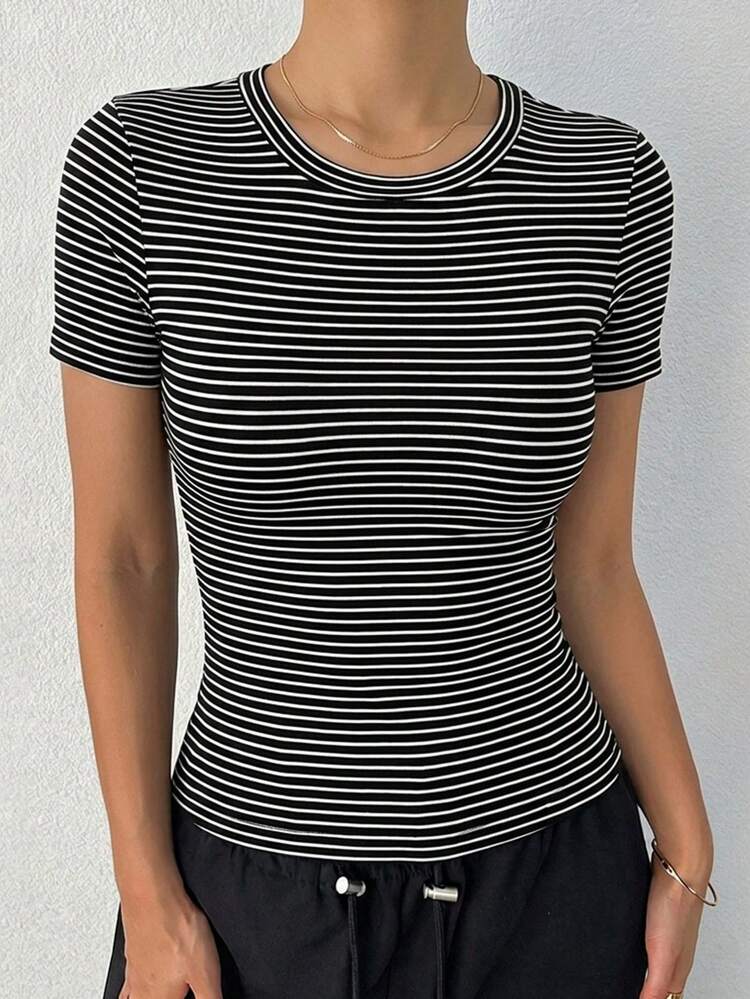 Women Striped Crew Neck Fitted Undershirt