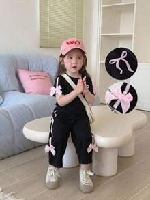 SHEIN 2件組女嬰夏季可愛黑色圓點家庭套裝 甜美粉色蝴蝶結印花T恤與長褲 優雅街頭風休閒校園日常穿搭 - 黑色 - 查看 7