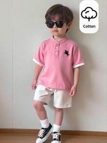 SHEIN Bộ trang phục thường ngày dành cho bé trai gồm áo polo và quần short in hình hiệp sĩ. - Nhiều màu - Xem 3