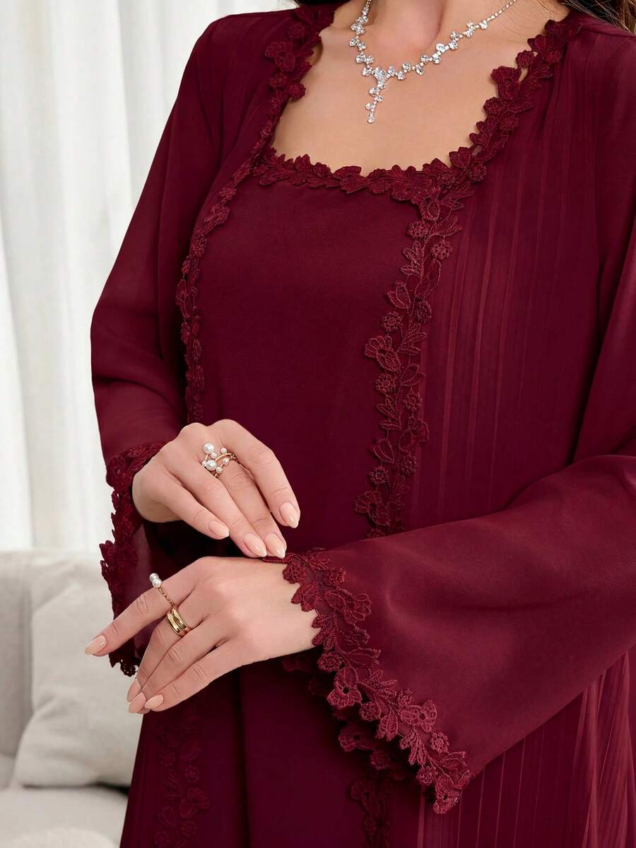 Al Najma 大码女士蕾丝优雅阿拉伯风格连衣裙 - 酒紅色 - 查看 1