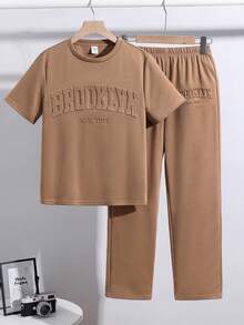 SHEIN 2pcs/Set Tween Boys' Brown Summer Casual City Break College Style Big Letter Embossed Graphic Round Neck Short Sleeve T-Shirt And Pants Sports Set - Coffee Brown - View 3