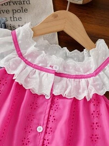 SHEIN Elladie kids 两件套女童休闲时尚荷叶边圆领宽松刺绣蕾丝印花背心上衣+牛仔喇叭裤刺绣裤脚套装，适合度假、旅行、日常穿着，夏季 - 玫紅色 - 查看 7