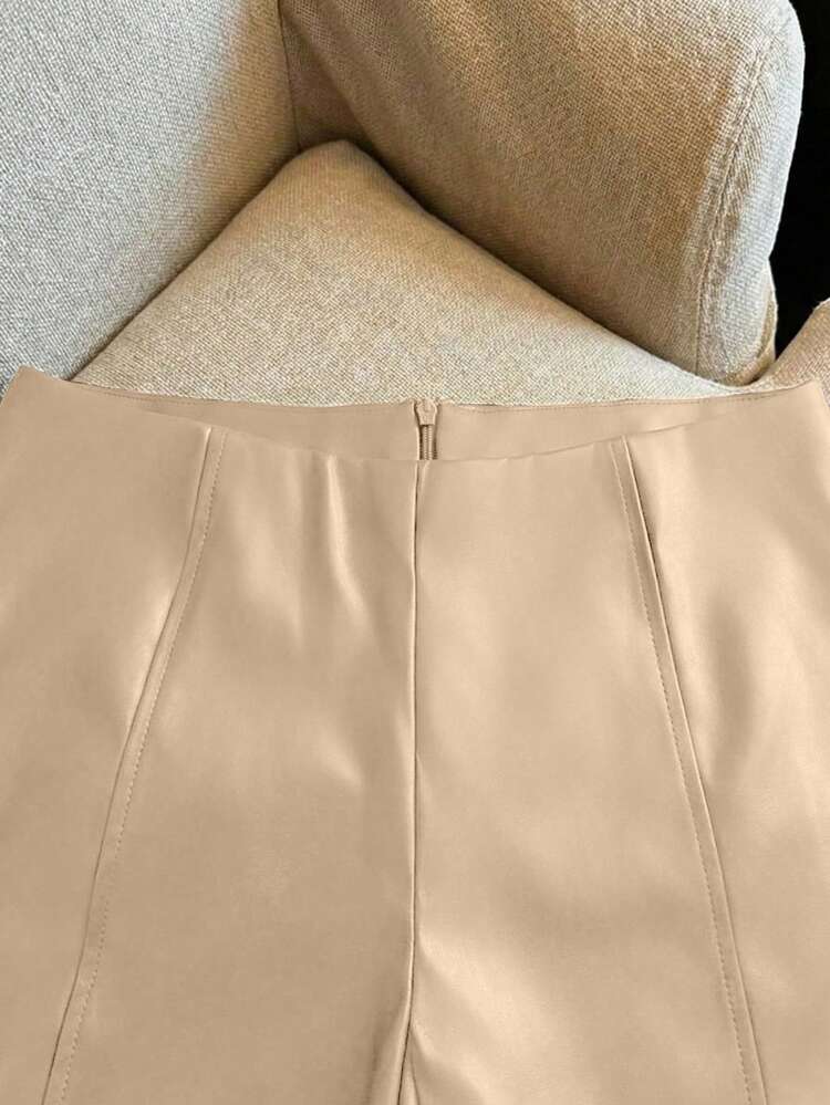 Franclia Fashionable Refined PU Leather Cinched Waist Women Shorts - Apricot - View 4