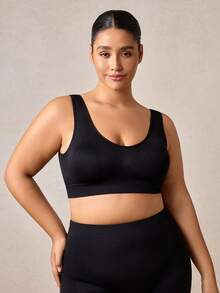 Veilyse 1 pieza Sujetador deportivo sin costuras de doble capa y unicolor para mujer de talla grande, ropa interior de yoga y fitness cómoda y inalámbrica (con almohadillas no fijas desmontables) - Negro - Ver 4