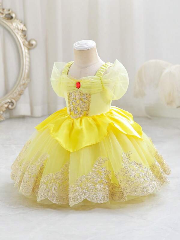 SHEIN Glamorique Kids Váy công chúa xếp nếp cho bé gái, ren hoa vàng, trang trí đá quý, váy tiệc sang trọng cho sinh nhật, đám cưới, lễ hội