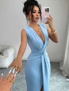 SHEIN PETITE Summer, Holiday, Elegant Party, June Festival, Beach Vacation Dress, Commute, Date, Holiday Outing Outfit, Blue Dress, Sleeveless Deep V Twist Dress, High Waist Slit Fitted Bodycon Dress ,Petite Women - Baby Blue - View 7