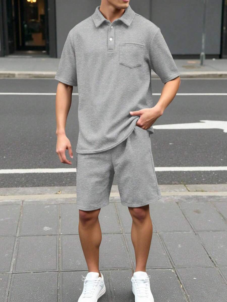 SHEIN 2件/組 青少年男款寬鬆版型素色翻領短袖 Polo 衫與短褲套裝,適合通勤、上學、日常、運動的休閒穿搭,適用於春/夏季 - 灰色 - 查看 1