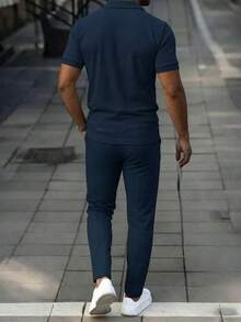 Manfinity Homme 男士短袖拉链 Polo 衫和长裤休闲通勤套装，蓝色两件套，男士休闲两件套，蓝色男士夏季运动套装，男士经典款，日常休闲，周末旅行，户外活动，探险旅行，轻松的工作环境或半正式场合，男友/丈夫礼物，周年纪念/生日礼物，派对，夏季假期，婚礼，春夏，狂欢节，男士休闲短袖 Polo 衫，拉链领商务高尔夫上衣 - 藏蓝色 - 查看 2