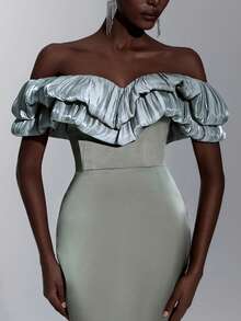Elitara Elegant Minimalist Classical Design Woven Off-Shoulder Romantic Pleated Double-Layer Mermaid Hem Formal Evening Gown - Green - View 9