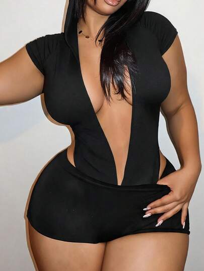 Slaydiva Spring/Summer New Plus-Size Women's Sexy Slim Fit Black Solid Color Deep V Hooded Short-Sleeve Bodysuit + Sexy Mini Shorts Women Two Pieces Set/ Valentine's Day/Wedding Season/Party/Sexy Clubs/ Sports/Yoga/Vacations/Beach/Boho Style/Sandy Beaches/Back To School/Everyday Outings/Party/Afternoon Tea/Brunch Outfits/ Airport Outfits/Music Festivals/Western Style/ Nomadic Style/ Parties/Pool/Sexy Resort Wear/Cruise Travel/Sunbathing/Vacation/Dates/Elegant And Romantic Style/Casual And Simple Basic Style/Y2K/Streetwear/Street Sweet/Internet Celebrity Bestseller/Daily Date/Hot Girl Style/Sexy/Going Out/Hip-Hop/Viral Internet-Famous Same Style/Grunge/