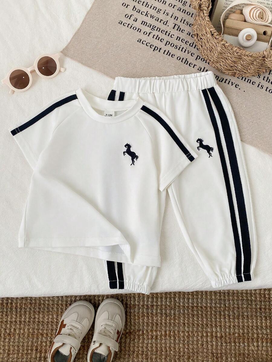 SHEIN 女嬰 2件/套 春季女童休閒運動日常風格 寬鬆刺繡裝飾套裝,短澎澎袖圓領上衣&條紋裝飾長褲 - 白色 - 查看 1