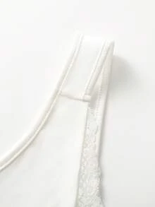 EMERY ROSE Women's Solid Color Contrast Lace Fitted Camisole - White - View 3