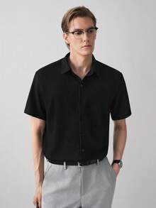Manfinity CityGents Men Drop Shoulder Button Front Shirt - Black - View 2