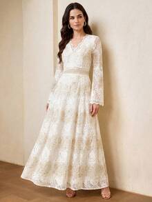 ZEYLAH Vestido con cuello en V, contraste de encaje y mangas acampanadas - Blanco - Ver 3