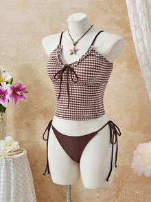 Swim Vcay 新款女款夏季海灘度假紋理布料荷葉邊細肩帶背心與側綁帶泳褲兩件式比基尼套裝 - 棕色 - 查看 5