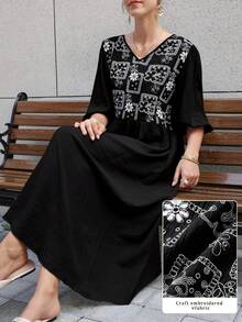 Mulvari Gaun Midi Longgar Lengan Mengembang Leher V Linen Bordir Warna Biru Prancis untuk Wanita - Hitam - View 7