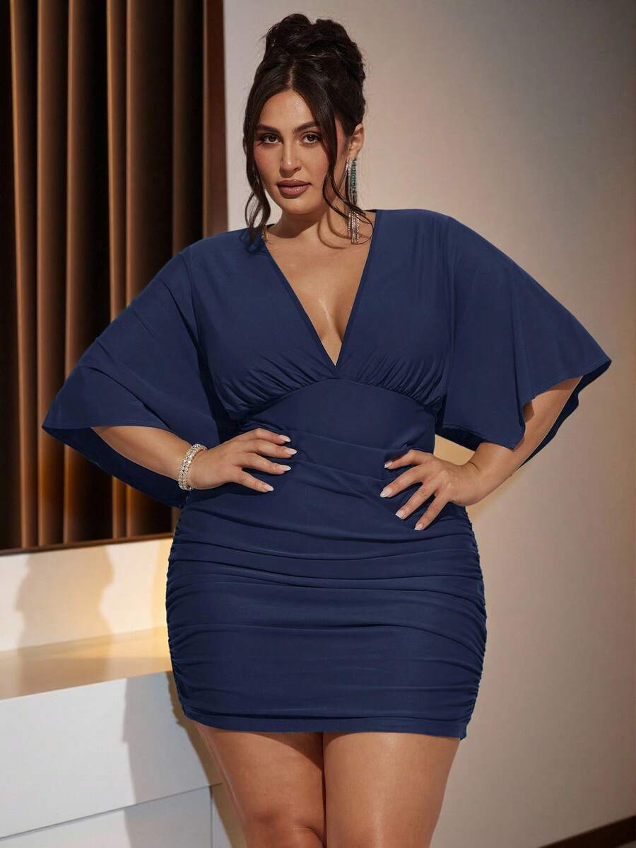 SHEIN BAE 大码女式V领迷你绿色圣诞连衣裙 - 藏蓝色 - 查看 1
