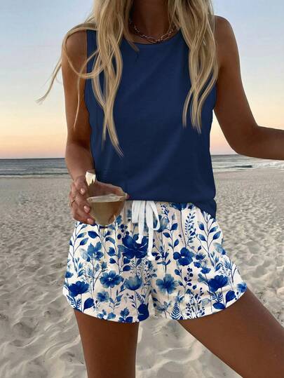 SHEIN LUNE Bộ đồ nữ gồm áo tank top cổ tròn và quần short, thích hợp cho mùa hè.