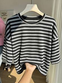 Muchica Áo thun nữ size lớn cổ tròn kẻ sọc màu xám đậm - Màu xám đen - Xem 1