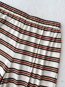 SHEIN 青少年女孩兒童休閒日常棕色針織條紋圓領寬鬆落肩簡約學院風街頭運動兩件套，開學穿搭，可愛，假期家庭戶外春季野餐日常穿著，適合各種場合 - 棕色 - 查看 7