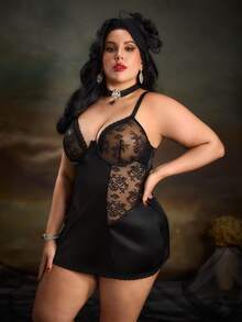 PinupPomp Gaun Kamisol Satin Patchwork Renda Gaya Istana Vintage Ukuran Besar dengan Kawat Penyangga dan Set Thong - Hitam - View 5