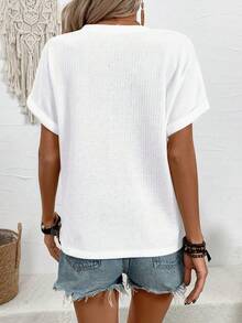 SHEIN LUNE 女士休闲度假撞色华夫格面料缺角领半扣蝙蝠袖短袖宽松T恤 - 彩色 - 查看 2
