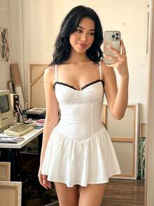 Sweetina 蕾絲拼接喇叭裙細肩帶迷你洋裝 - 白色 - 查看 1