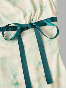 Floral Print Mesh Pleat Dress With Bow - Green - View 5