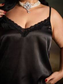 PinupPomp Plus Size Pajama Sets Kontras Lace Plain - Hitam - View 5